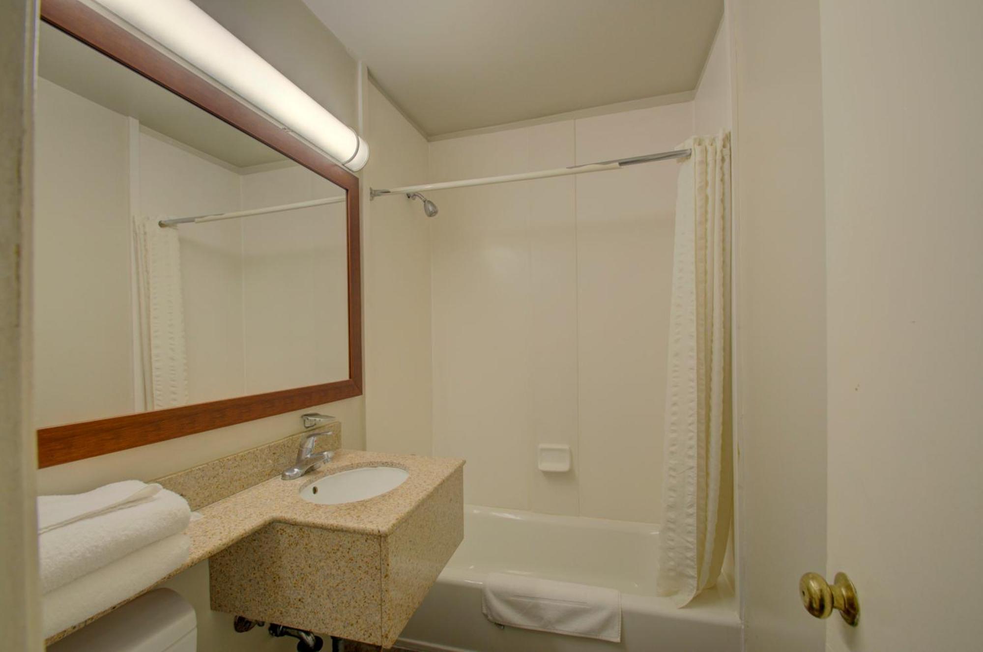 Budget Inn Falls Church Eksteriør bilde