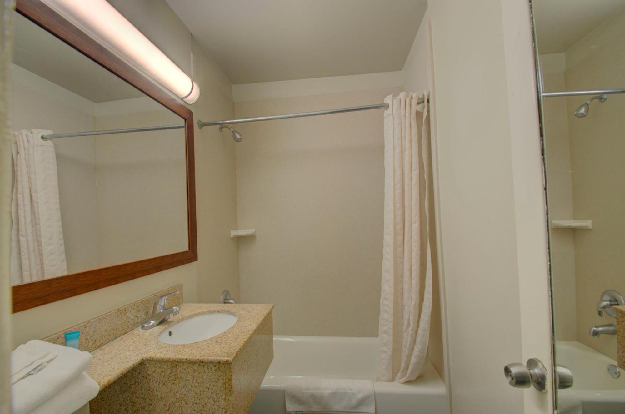 Budget Inn Falls Church Eksteriør bilde