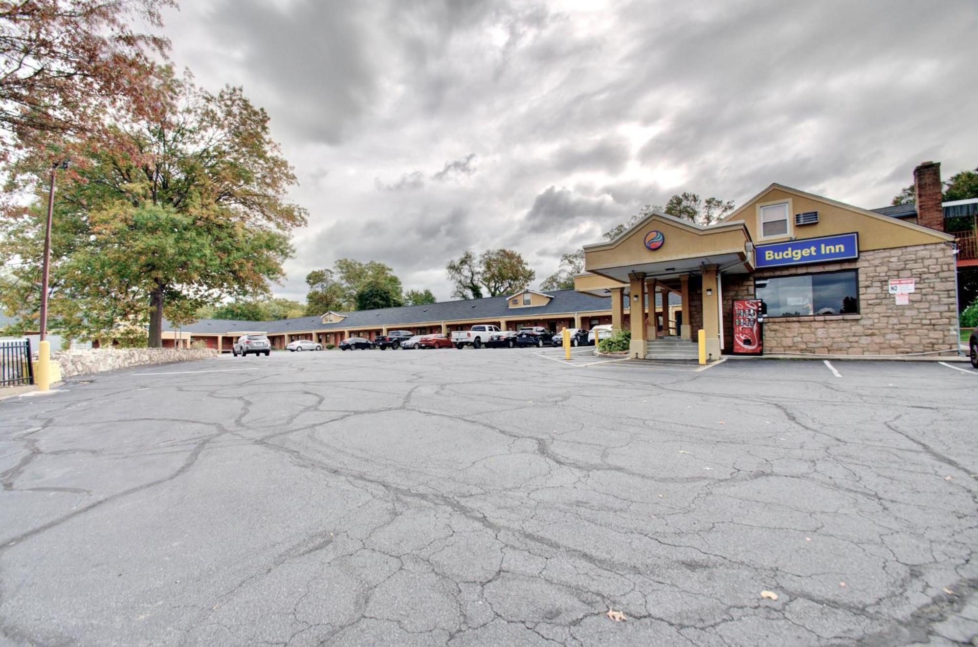 Budget Inn Falls Church Eksteriør bilde