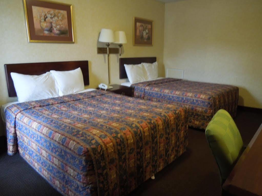 Budget Inn Falls Church Eksteriør bilde